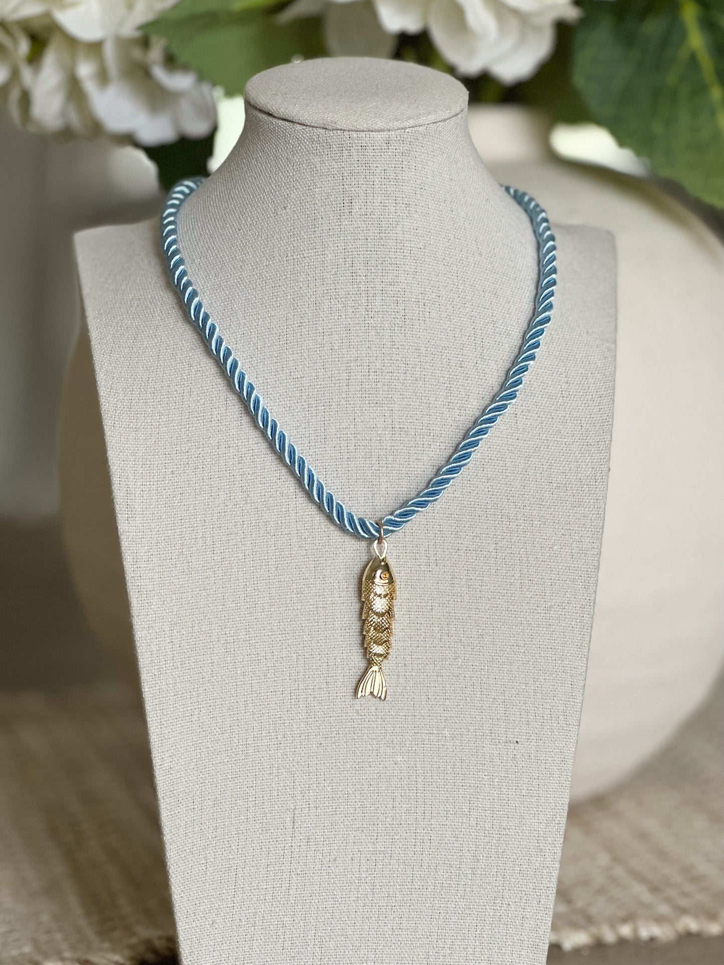 Catch Rope Necklace